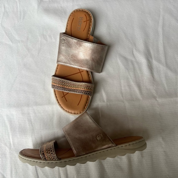 Born Women's Silver and Tan Sandals - Picture 6 of 10